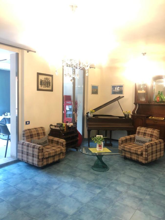 Albergo Ristorante Pomodoro 오메그나 외부 사진